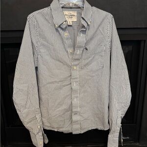 Abercrombie & Fitch Men's Navy and White Striped Shirt